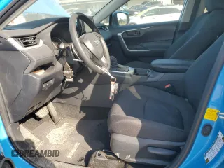 2019 Toyota RAV4 LE with VIN 2T3K1RFV6KW044628, listed as a Copart auction lot 47576745 with 21,388 mi miles and Salvage Title. Bid and sale history available at carsss.com. Image 7.