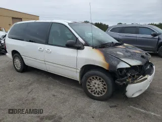 1998 Chrysler Town & Country LXi with VIN 1C4GP54L3WB501599, listed as a Copart auction lot 87932105 with 0 mi miles and Salvage Title. Bid and sale history available at carsss.com. Image 4.