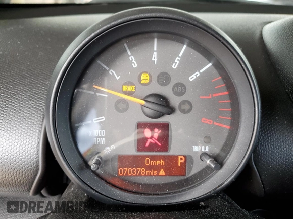 2016 MINI Countryman S z VIN WMWZC3C57GWT08472, wystawiony jako Copart lot #49286315 z przebiegiem 70 378 mil mil oraz Szkoda całkowita • Salvage title. Historia ofert i sprzedaży dostępna na DreamBid. Obrazek 9.