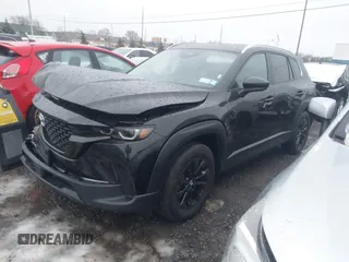 2025 Mazda CX-50 S Preferred z VIN 7MMVABBM4SN306171, wystawiony jako IAAI lot #41037323 z przebiegiem Nie podano mil oraz . Historia ofert i sprzedaży dostępna na DreamBid. Obrazek 16.