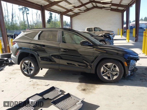 2025 Hyundai Tucson SEL with VIN 3KMJBCDE2SE004676, listed as a IAAI auction lot 42086914 with 1,717 mi miles. Bid and sale history available at carsss.com. Image 14.