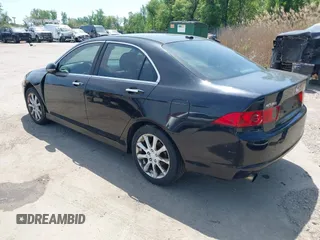 2006 Acura TSX with VIN JH4CL96866C024685, listed as a IAAI auction lot 42143321 with 230,703 mi miles. Bid and sale history available at carsss.com. Image 3.
