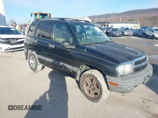 2004 Chevrolet Tracker with VIN 2CNBJ134X46909138, listed as a IAAI auction lot 41514230 with 110,570 mi miles and . Bid and sale history available at DreamBid. Image 1.