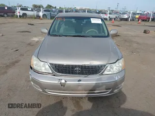 2001 Toyota Avalon XL w/Bucket Seats with VIN 4T1BF28B61U131772, listed as a IAAI auction lot 42039204 with Not Provided miles. Bid and sale history available at carsss.com. Image 6.