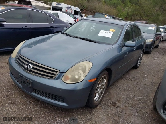 2005 Infiniti G35 Sedan with VIN JNKCV51E25M224794, listed as a IAAI auction lot 41716637 with 251582 miles. Bid and sale history available at carsss.com. Image 2.