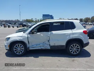 2017 Volkswagen Tiguan Wolfsburg Edition with VIN WVGRV7AX4HW502964, listed as a IAAI auction lot 42538054 with 104,530 mi miles and . Bid and sale history available at DreamBid. Image 14.