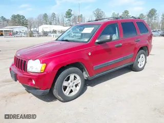 2005 Jeep Grand Cherokee Laredo with VIN 1J8HR48N55C556383, listed as a IAAI auction lot 41814624 with 189,102 mi miles. Bid and sale history available at carsss.com. Image 2.