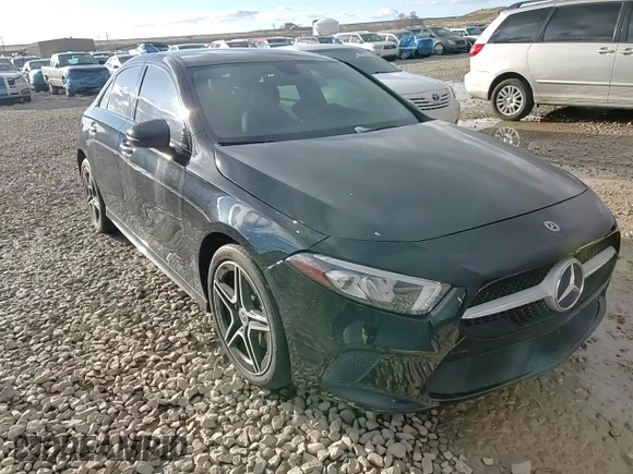 2021 Mercedes-Benz A 220 z VIN W1K3G4FB1MJ277450, wystawiony jako Copart lot #48180125 z przebiegiem Nie podano mil oraz Szkoda całkowita • Salvage title. Historia ofert i sprzedaży dostępna na DreamBid. Obrazek 11.
