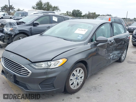 2019 Ford Fusion S with VIN 3FA6P0G79KR215541, listed as a IAAI auction lot 41626638 with 73,751 mi miles and . Bid and sale history available at DreamBid. Image 17.