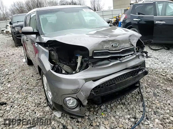 2018 Kia Soul + with VIN KNDJP3A55J7612246, listed as a Copart auction lot 50735435 with 151,469 mi miles and Clean Title. Bid and sale history available at carsss.com. Image 15.