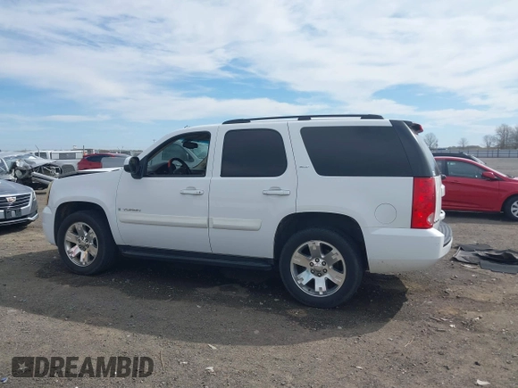 2008 GMC Yukon SLT w/4SB with VIN 1GKFC13J78R156057, listed as a IAAI auction lot 41822580 with 296,954 mi miles. Bid and sale history available at carsss.com. Image 14.