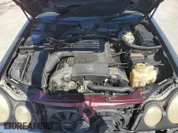 1997 Mercedes-Benz E-Class with VIN WDBJF72F1VA281996, listed as a Copart auction lot 81873634 with 207,175 mi miles and Non Repairable. Bid and sale history available at carsss.com. Image 11.
