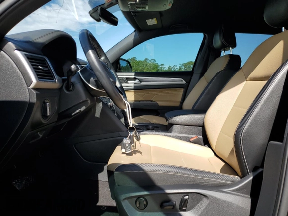 2022 Volkswagen Atlas SE with VIN 1V2LC2CA2NC210351, listed as a Copart auction lot 56193205 with 54,906 mi miles and Clean title. Bid and sale history available at DreamBid. Image 7.