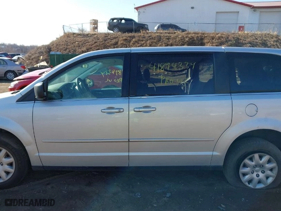 2010 Chrysler Town & Country LX with VIN 2A4RR4DE3AR214489, listed as a IAAI auction lot 41894334 with 255,439 mi miles. Bid and sale history available at carsss.com. Image 14.