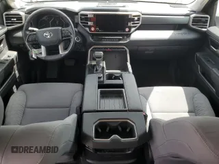 2022 Toyota Tundra 2WD SR5 with VIN 5TFLA5AB8NX017358, listed as a Copart auction lot 49499405 with 22,386 mi miles and Non Repairable. Bid and sale history available at carsss.com. Image 8.