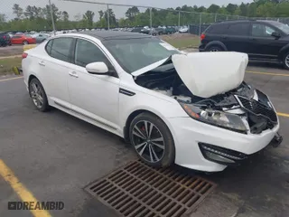 2013 Kia Optima SX w/Limited Pkg with VIN 5XXGR4A65DG103305, listed as a IAAI auction lot 41966376 with 158,966 mi miles. Bid and sale history available at carsss.com. Image 1.