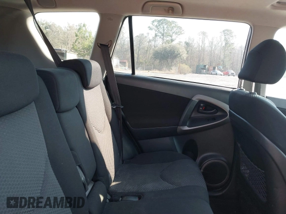 2007 Toyota RAV4 Sport with VIN JTMBK32V675024328, listed as a IAAI auction lot 41681881 with 158,974 mi miles. Bid and sale history available at carsss.com. Image 8.