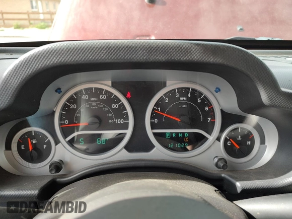 2008 Jeep Wrangler Sahara with VIN 1J4FA54118L537472, listed as a Copart auction lot 57785185 with 121,029 mi miles and Clean title. Bid and sale history available at DreamBid. Image 8.