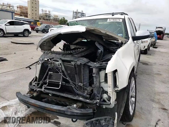 2013 Chevrolet Avalanche LTZ with VIN 3GNTKGE78DG261388, listed as a Copart auction lot 57703274 with 0 mi miles and Clean Title. Bid and sale history available at carsss.com. Image 11.