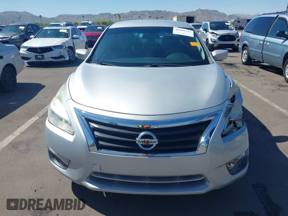2013 Nissan Altima SV with VIN 1N4AL3AP9DN586463, listed as a IAAI auction lot 42099334 with 181,364 mi miles and . Bid and sale history available at carsss.com. Image 12.