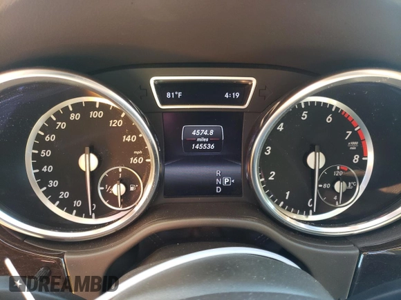 2015 Mercedes-Benz M 350 z VIN 4JGDA5HB6FA455631, wystawiony jako Copart lot #53121815 z przebiegiem 145 536 mil mil oraz Szkoda całkowita • Salvage title. Historia ofert i sprzedaży dostępna na DreamBid. Obrazek 9.