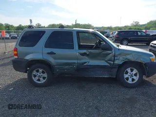 2005 Ford Escape XLT с VIN 1FMYU93165KB95125, выставлен на аукционе IAAI как лот 42227060 с пробегом 122 117 миль миль и . История ставок и продаж доступна на DreamBid. Изображение 14.
