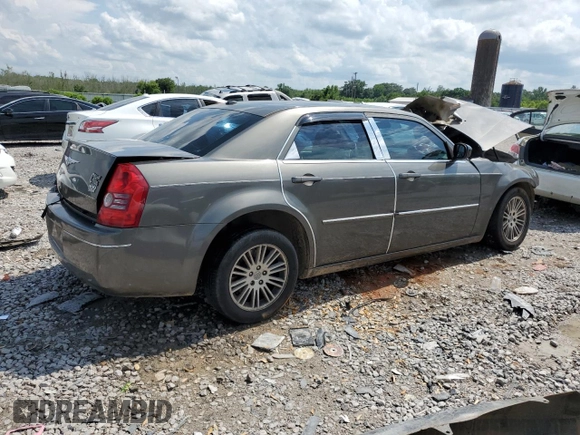 2009 Chrysler 300 Touring with VIN 2C3KA53V49H621930, listed as a Copart auction lot 58125004 with 346,358 mi miles and Salvage Title. Bid and sale history available at carsss.com. Image 3.