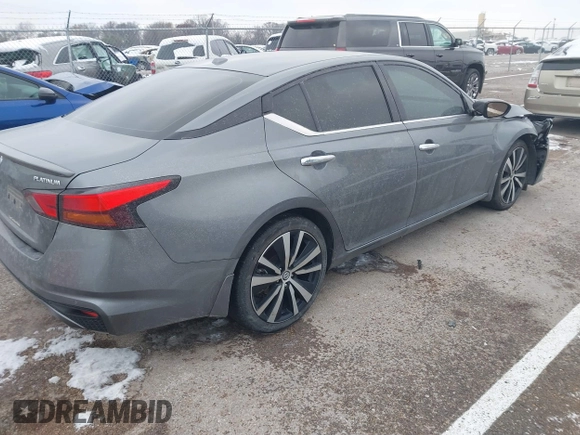 2020 Nissan Altima Platinum with VIN 1N4BL4FV9LC133178, listed as a IAAI auction lot 40982992 with 59,852 mi miles and . Bid and sale history available at carsss.com. Image 4.