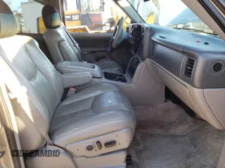 2003 Chevrolet Suburban LT with VIN 3GNGK26U13G239207, listed as a Copart auction lot 83342214 with 147,511 mi miles and Salvage Title. Bid and sale history available at carsss.com. Image 7.