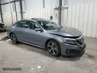 2020 Volkswagen Passat 2.0T R-Line with VIN 1VWMA7A32LC023649, listed as a Copart auction lot 88467535 with 31,647 mi miles and Salvage Title. Bid and sale history available at carsss.com. Image 4.