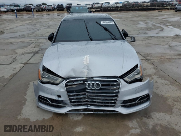 2015 Audi S3 Premium Plus z VIN WAUBFGFF9F1140513, wystawiony jako Copart lot #44962985 z przebiegiem 123 410 mil mil oraz Szkoda całkowita • Salvage title. Historia ofert i sprzedaży dostępna na DreamBid. Obrazek 5.