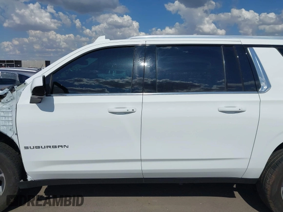 2023 Chevrolet Suburban LT with VIN 1GNSKCKD6PR120127, listed as a IAAI auction lot 42436146 with 41,552 mi miles and . Bid and sale history available at DreamBid. Image 15.