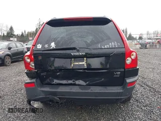 2006 Volvo XC90 4.4L V8 with VIN YV4CZ852661294452, listed as a IAAI auction lot 41720039 with 182,645 mi miles. Bid and sale history available at carsss.com. Image 16.