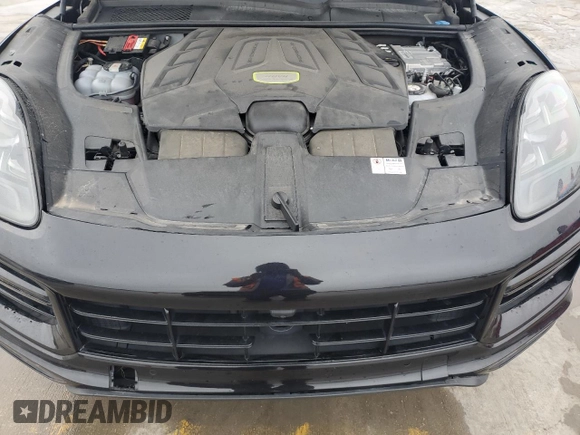 2021 Porsche Cayenne with VIN WP1AH2AY6MDA38066, listed as a Copart auction lot 44646275 with 24,178 mi miles and Salvage title. Bid and sale history available at DreamBid. Image 12.