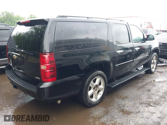 2008 Chevrolet Suburban LTZ with VIN 1GNFK16338J221195, listed as a IAAI auction lot 42243746 with 199,707 mi miles and . Bid and sale history available at DreamBid. Image 4.