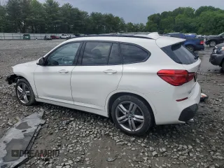2021 BMW X1 xDrive28i with VIN WBXJG9C07M3M67312, listed as a Copart auction lot 59712835 with 62,371 mi miles and Salvage title. Bid and sale history available at DreamBid. Image 2.