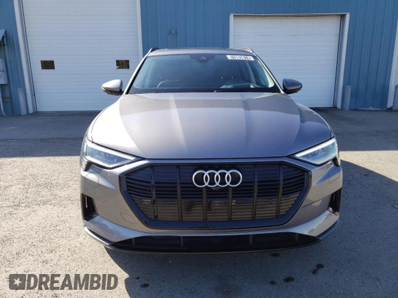 2021 Audi e-tron Prestige with VIN WA1VABGE4MB017274, listed as a Copart auction lot 51083674 with 19,102 mi miles and Clean title. Bid and sale history available at DreamBid. Image 5.