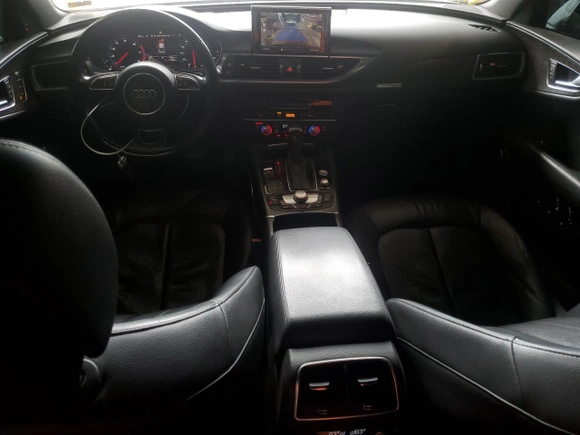 2017 Audi A7 Premium Plus с VIN WAUW2AFC0HN050033, выставлен на аукционе Copart как лот 51229005 с пробегом 110 264 миль миль и Списание • Salvage title. История ставок и продаж доступна на DreamBid. Изображение 8.