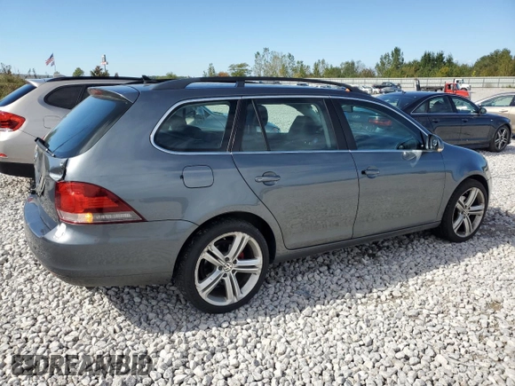 2010 Volkswagen Jetta SE with VIN 3VWTX7AJ7AM685974, listed as a Copart auction lot 72922774 with 160,572 mi miles and Salvage title. Bid and sale history available at DreamBid. Image 3.