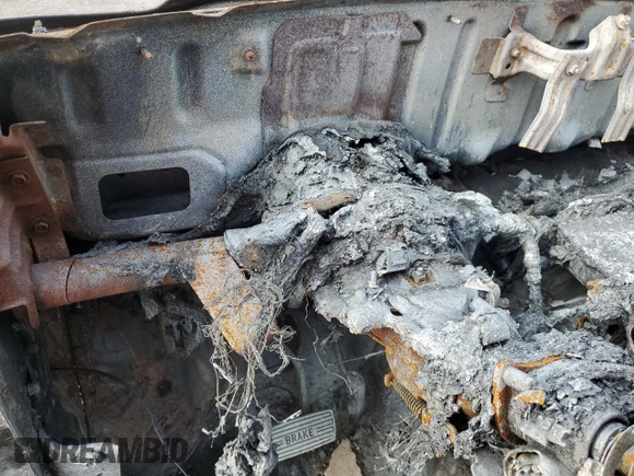 1994 Isuzu Trooper z VIN JACDH58VXR7931051, wystawiony jako Copart lot #50436555 z przebiegiem Nie podano mil oraz Nie do naprawy. Historia ofert i sprzedaży dostępna na DreamBid. Obrazek 9.