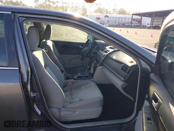 2014 Toyota Camry L with VIN 4T1BF1FK9EU467810, listed as a IAAI auction lot 41832292 with 178,115 mi miles. Bid and sale history available at carsss.com. Image 5.