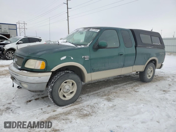 2000 Ford F-150 XL with VIN 2FTRX18L5YCB19092, listed as a Copart auction lot 43812505 with 139,503 mi miles and Salvage Title. Bid and sale history available at carsss.com. Image 1.