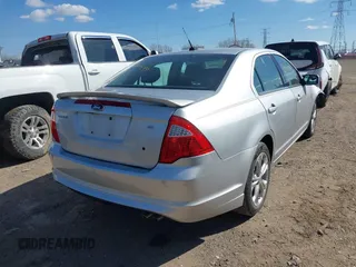 2012 Ford Fusion SE with VIN 3FAHP0HA9CR210330, listed as a IAAI auction lot 41988499 with 165,395 mi miles and . Bid and sale history available at DreamBid. Image 4.