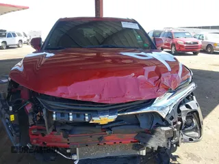 2021 Chevrolet Blazer LT с VIN 3GNKBCRSXMS575608, выставлен на аукционе IAAI как лот 42322675 с пробегом 26 606 миль миль и . История ставок и продаж доступна на DreamBid. Изображение 12.