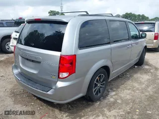 2018 Dodge Grand Caravan GT with VIN 2C4RDGEG5JR282136, listed as a IAAI auction lot 39792112 with 171,494 mi miles. Bid and sale history available at carsss.com. Image 4.