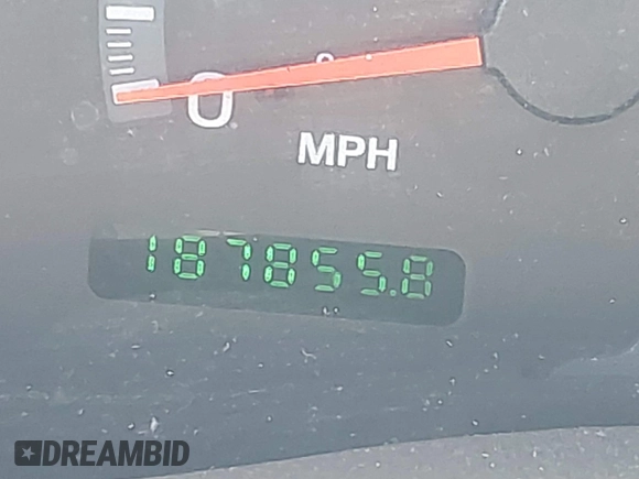 2001 Ford F-150 XL with VIN 1FTRX18L11NA30541, listed as a IAAI auction lot 42143117 with 187,855 mi miles. Bid and sale history available at carsss.com. Image 12.