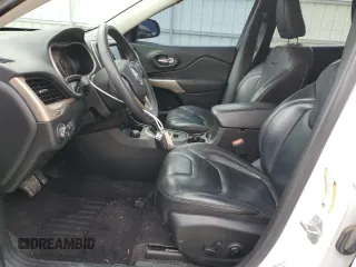 2017 Jeep Cherokee High Altitude с VIN 1C4PJMDS9HW647052, выставлен на аукционе Copart как лот 50654224 с пробегом 78 693 миль миль и Списание • Salvage title. История ставок и продаж доступна на DreamBid. Изображение 7.