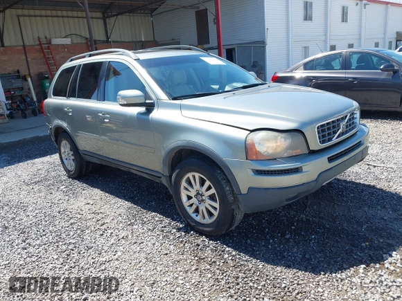 2008 Volvo XC90 I6 with VIN YV4CZ982X81462064, listed as a IAAI auction lot 41962290 with 135,921 mi miles. Bid and sale history available at carsss.com. Image 1.