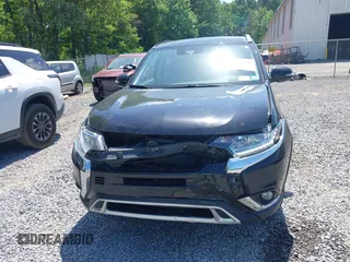 2020 Mitsubishi Outlander ES with VIN JA4AZ3A35LZ039956, listed as a IAAI auction lot 42570596 with 140,231 mi miles and . Bid and sale history available at DreamBid. Image 6.