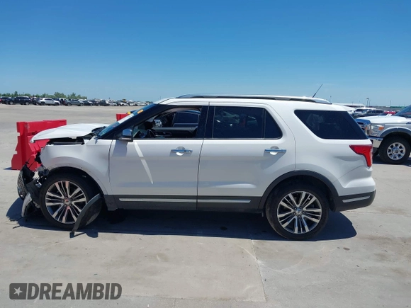 2019 Ford Explorer Platinum с VIN 1FM5K8HT8KGA02291, выставлен на аукционе IAAI как лот 42313377 с пробегом 126 752 миль миль и . История ставок и продаж доступна на DreamBid. Изображение 14.